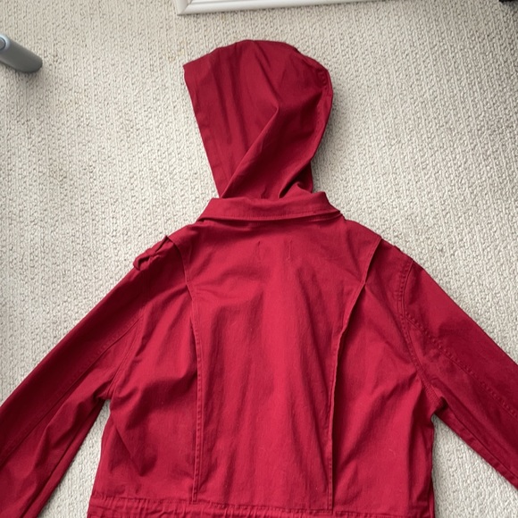 Great quality Red coat - Picture 8 of 8